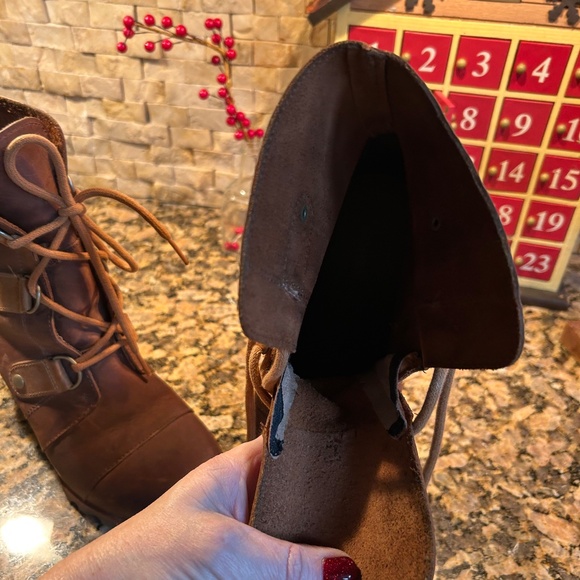 Sorel Joan of Arctic III wedge lace up boots - Picture 8 of 12